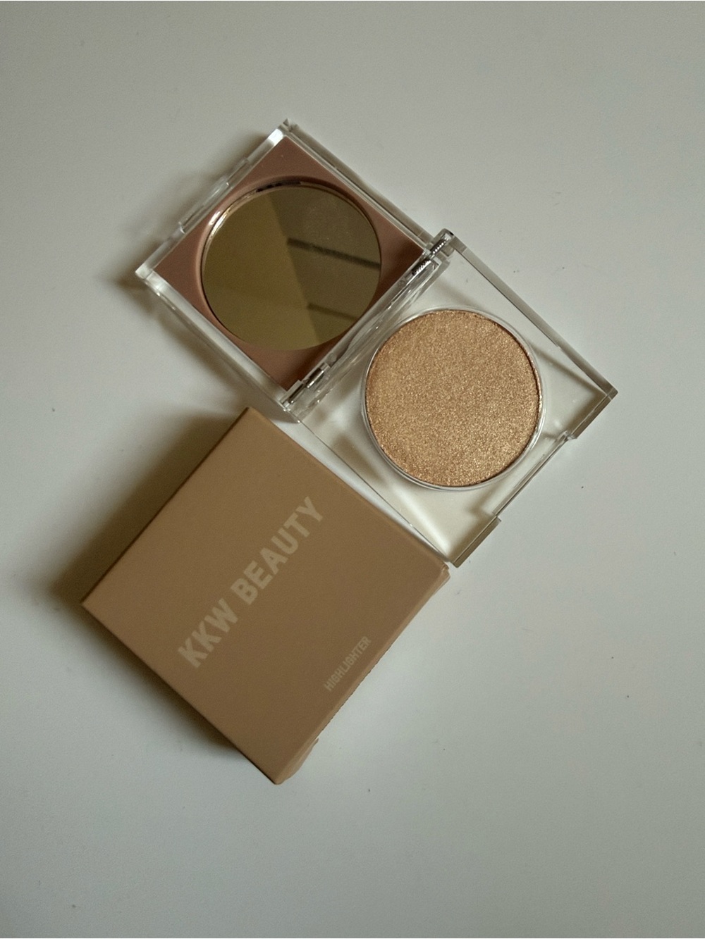 ✨NEW IN BOX KKW Highlighter shade Glitz & Glam